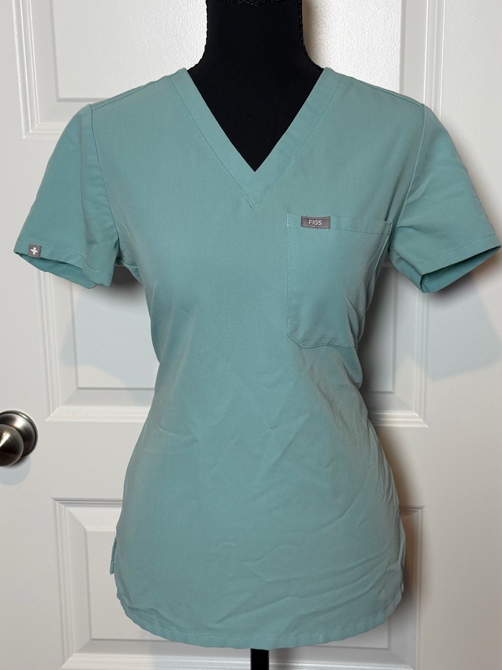 FIGS Catarina One-Pocket Scrub Top Seaglass XXS FW1000